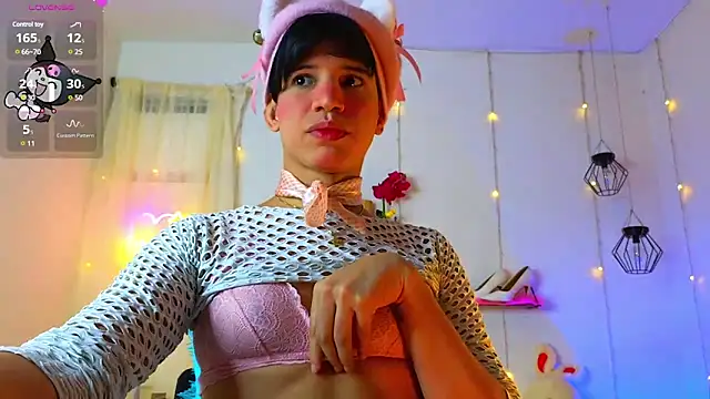 Snapshot of Ariel_Femboy_ chatting on 14, 3, 2025 Ariel Femboy online show from 14, 3, 2025