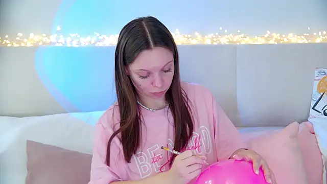 ElisabethDavis online show from 24, 1, 2025