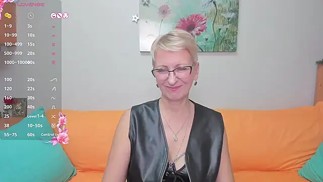 Snapshot of iamyourdream89 chatting on 7, 12, 2024 iamyourdream89 online show from 7, 12, 2024