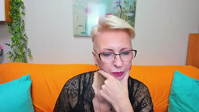 iamyourdream89 online show from 5, 12, 2025