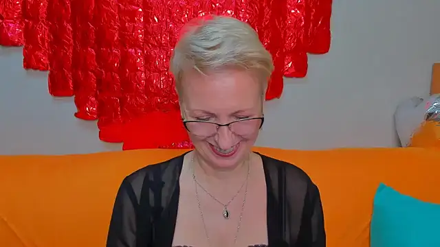 Snapshot of iamyourdream89 chatting on 11, 2, 2026 iamyourdream89 online show from 11, 2, 2026