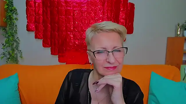 Snapshot of iamyourdream89 chatting on 15, 2, 2026 iamyourdream89 online show from 15, 2, 2026