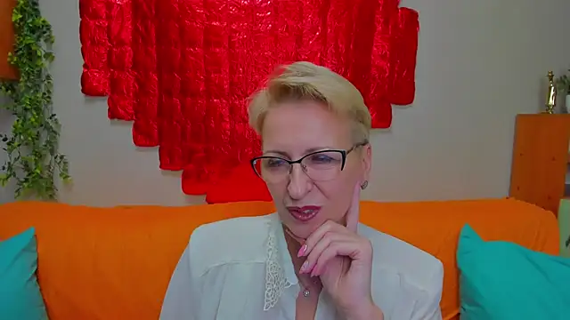 Snapshot of iamyourdream89 chatting on 22, 2, 2026 iamyourdream89 online show from 22, 2, 2026