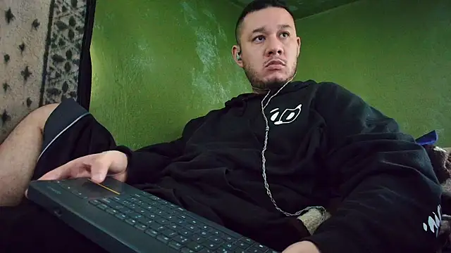 sweet cock28 online show from 13, 3, 2025