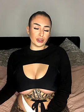 Mia-Bremer online show from 19, 12, 2025