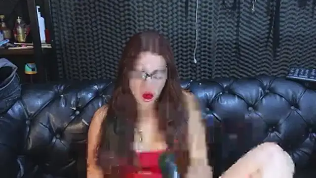 Snapshot of kimberly_swan chatting on 20, 5, 2026 kimberly swan online show from 20, 5, 2026