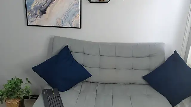 Amber Etan online show from 21, 10, 2025