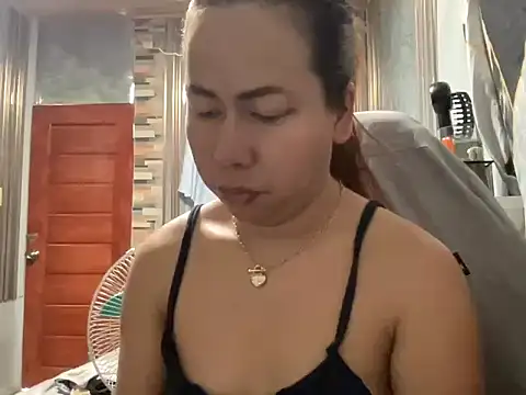 UrLove Marga online show from 11, 4, 2026