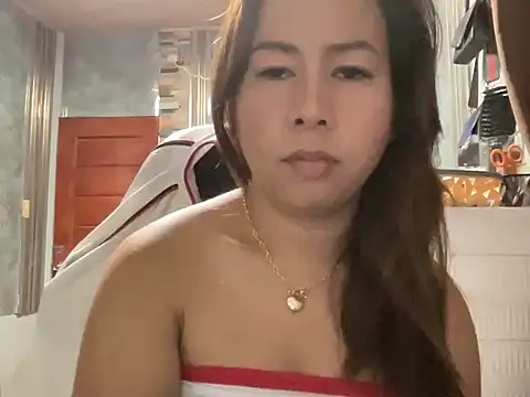 Snapshot of UrLove_Marga chatting on 8, 7, 2026 UrLove Marga online show from 8, 7, 2026