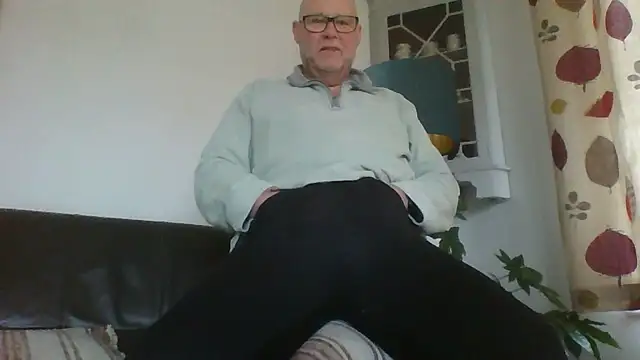 Snapshot of Tempted1973 chatting on 8, 2, 2026 Tempted1973 online show from 8, 2, 2026