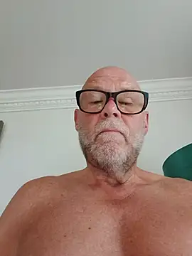Snapshot of Tempted1973 chatting on 29, 5, 2026 Tempted1973 online show from 29, 5, 2026