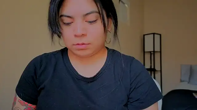 kimmiakiss22 online show from 27, 2, 2025