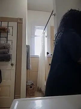 kimmiakiss22 online show from 2, 12, 2025