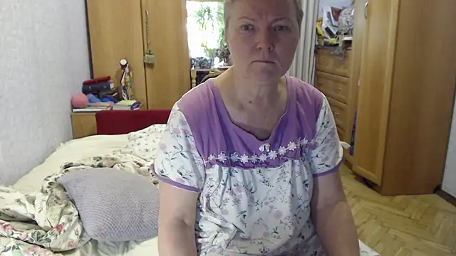 Snapshot of zarinafonliberman chatting on 8, 10, 2025 zarinafonliberman online show from 8, 10, 2025