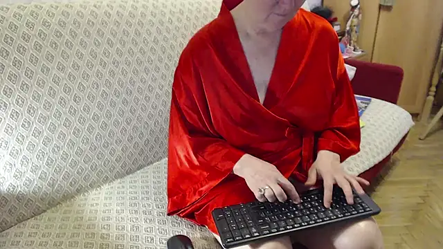 Snapshot of zarinafonliberman chatting on 10, 10, 2025 zarinafonliberman online show from 10, 10, 2025