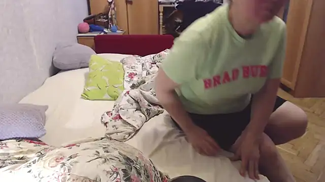 Snapshot of zarinafonliberman chatting on 4, 11, 2025 zarinafonliberman online show from 4, 11, 2025