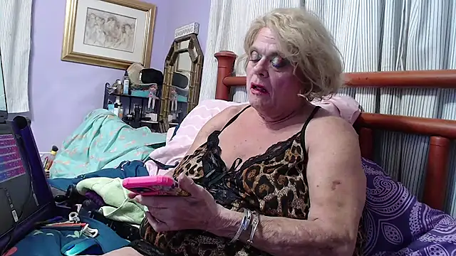 BigClitMelody online show from 6, 1, 2025