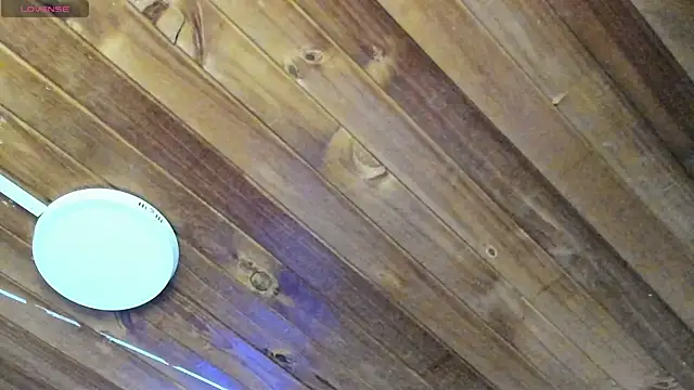 natasha logan  online show from 26, 9, 2025