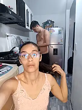 catire2323 online show from 6, 12, 2024