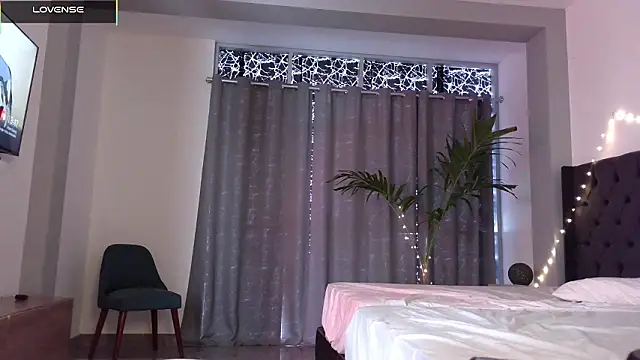 mini kunis online show from 21, 2, 2026