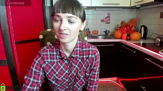 TayanaJons online show from 17, 10, 2025