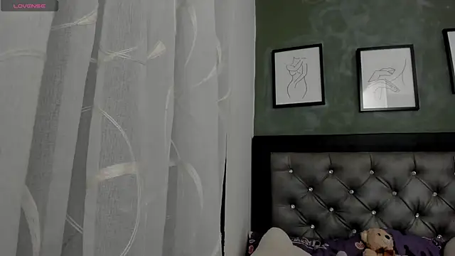 Snapshot of EbonySkin chatting on 3, 7, 2026 EbonySkin online show from 3, 7, 2026