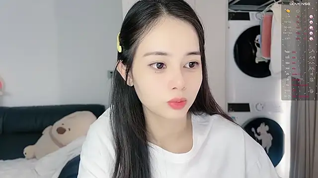 Snapshot of Judy520 chatting on 14, 12, 2025 Judy520 online show from 14, 12, 2025