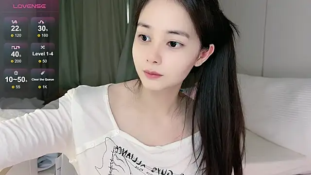 Snapshot of Judy520 chatting on 4, 4, 2026 Judy520 online show from 4, 4, 2026