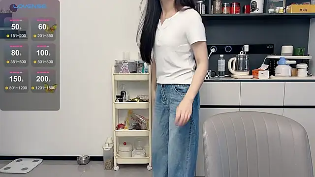 Snapshot of Judy520 chatting on 9, 4, 2026 Judy520 online show from 9, 4, 2026