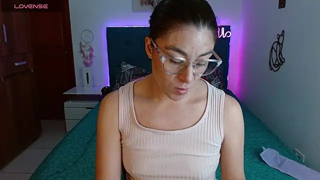 antonella sweet33 online show from 22, 3, 2025