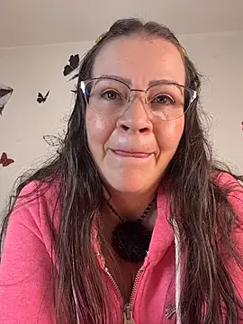 Snapshot of selena369 chatting on 23, 11, 2025 selena369 online show from 23, 11, 2025