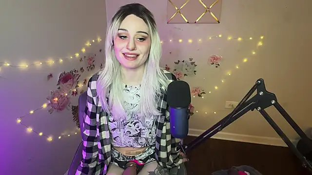 Starr1123 online show from 6, 3, 2026