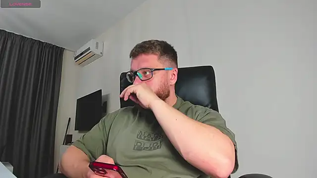 Findom guy online show from 12, 3, 2026