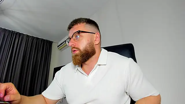 Findom guy online show from 19, 5, 2026