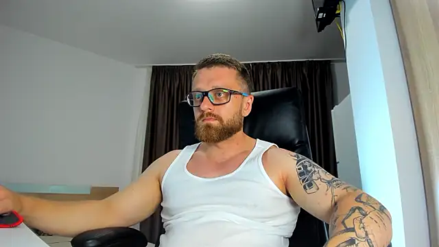 Snapshot of Findom_guy chatting on 30, 6, 2026 Findom guy online show from 30, 6, 2026