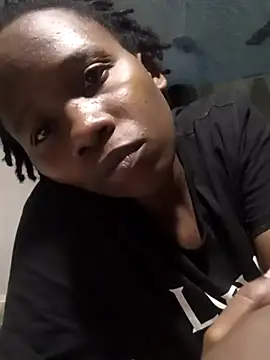 Queentesi online show from 3, 3, 2025