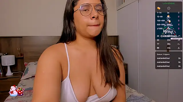 emily adams01 online show from 31, 12, 2024