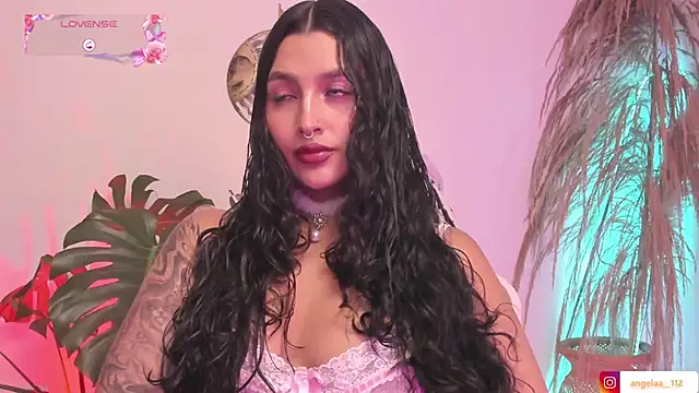 Snapshot of Anngel_1 chatting on 23, 11, 2025 Anngel 1 online show from 23, 11, 2025