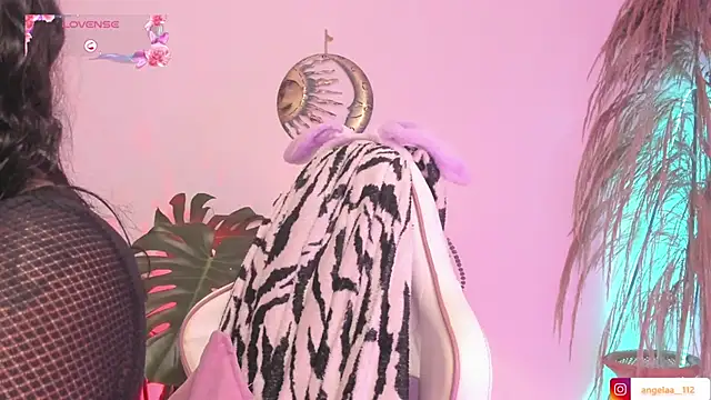 Snapshot of Anngel_1 chatting on 24, 11, 2025 Anngel 1 online show from 24, 11, 2025