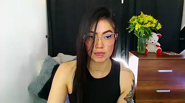 Isa Maiden1 online show from 8, 1, 2025