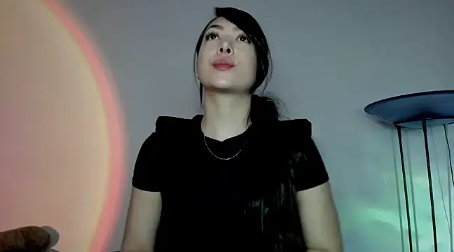 Snapshot of Mila__Paramo chatting on 28, 12, 2024 Mila Paramo online show from 28, 12, 2024