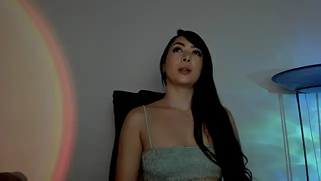 Snapshot of Mila__Paramo chatting on 28, 1, 2025 Mila Paramo online show from 28, 1, 2025