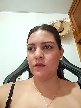 Snapshot of Mia_Hampton chatting on 18, 9, 2025 Mia Hampton online show from 18, 9, 2025