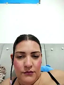 Mia Hampton online show from 27, 3, 2026