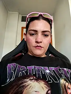 Snapshot of Mia_Hampton chatting on 1, 6, 2026 Mia Hampton online show from 1, 6, 2026