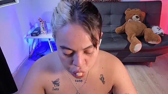 Cuttiealice online show from 14, 1, 2026