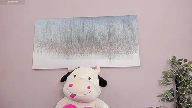 Briana Wells  online show from 15, 11, 2025