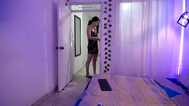 ivonne  hott1 online show from 28, 9, 2025