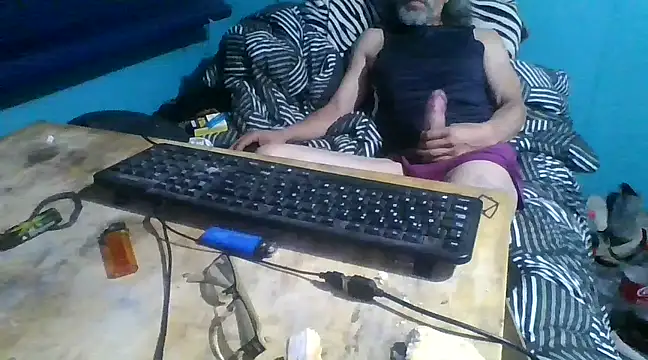 Snapshot of malekon76 chatting on 28, 1, 2025 malekon76 online show from 28, 1, 2025