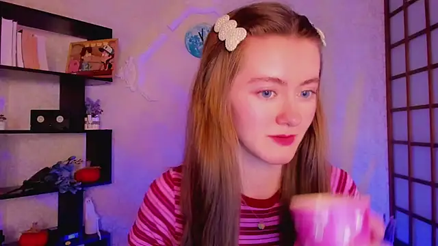 KateCuddle online show from 23, 12, 2024